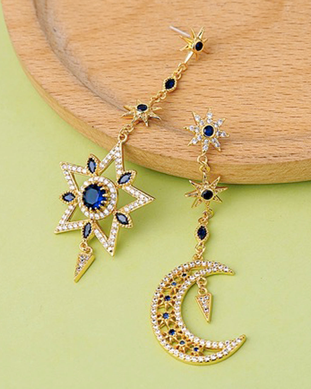 Crescent Moon And Star Earrings - ANGELUVE